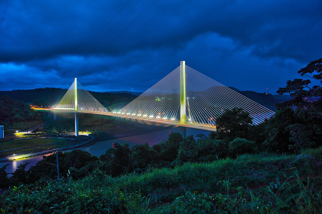Imagen de la parada Puente Centenario